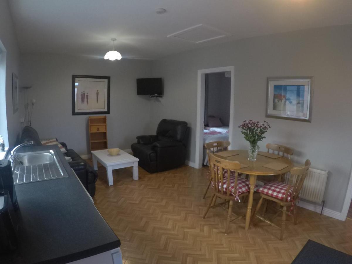 Ocean Breeze Apartment Lahinch Exterior foto